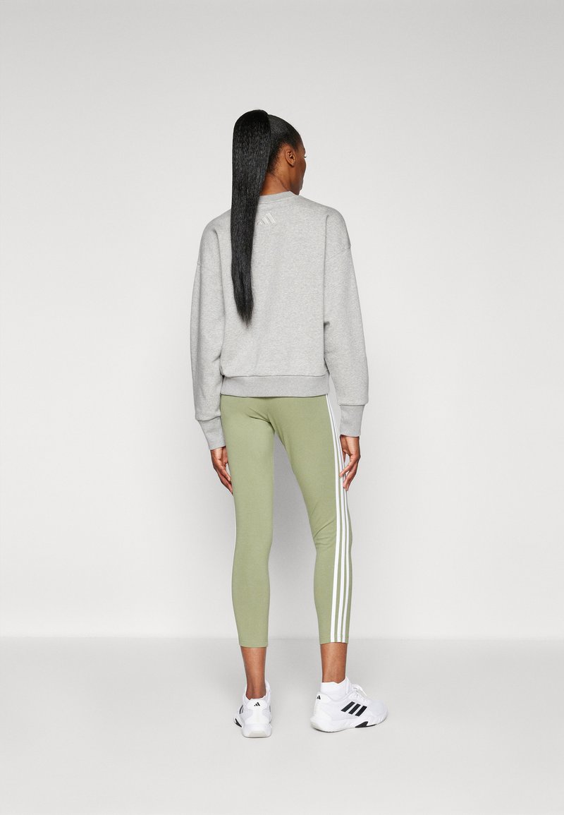 adidas Sportswear adidas Sportswear ESSENTIALS 3 STRIPES HIGH WAISTED - Leggings - tent green Black Friday Preise