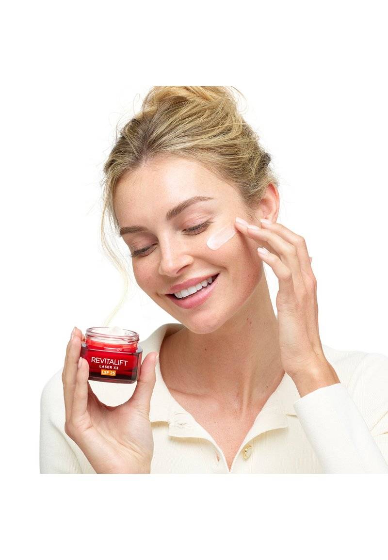 L'Oréal Paris Skin L'Oréal Paris Skin REVITALIFT LASER DAYCREAM LSF25 - Face cream Kauf eins, bekomm eins gratis