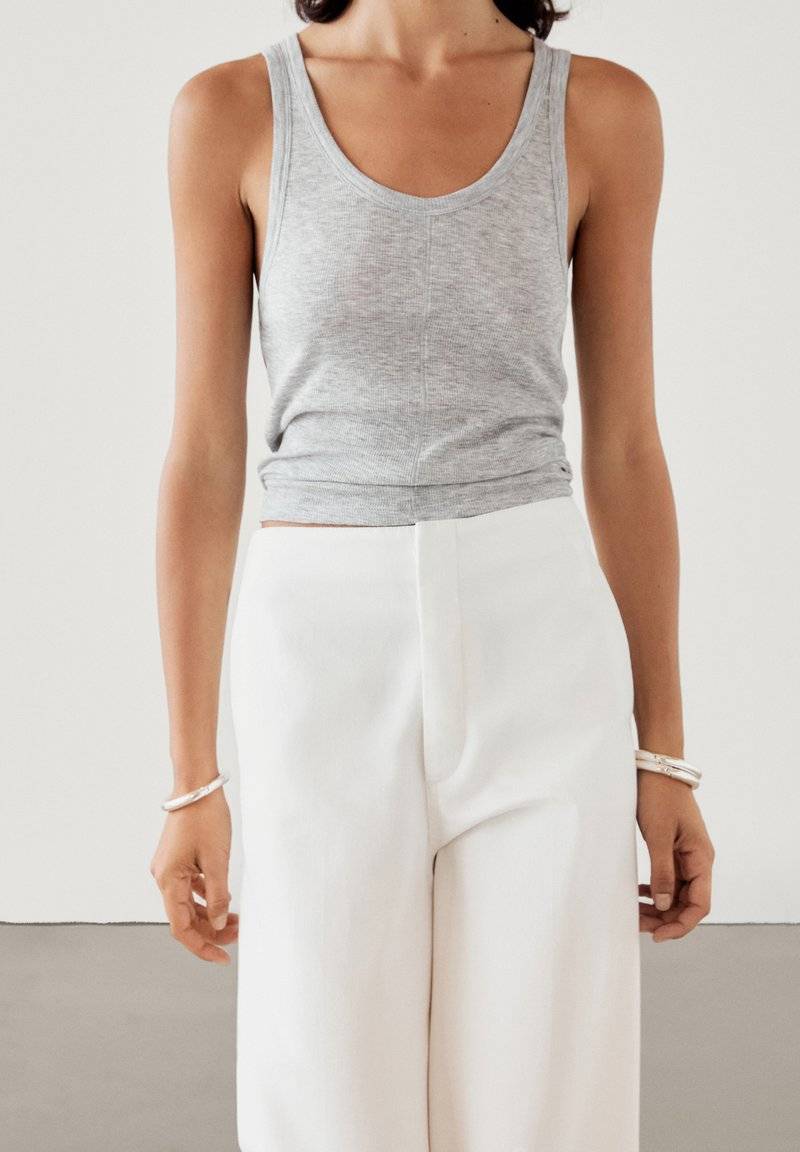 Massimo Dutti Massimo Dutti HIGH-WAIST FLARED - Trousers - white Bis zu 50% Rabatt