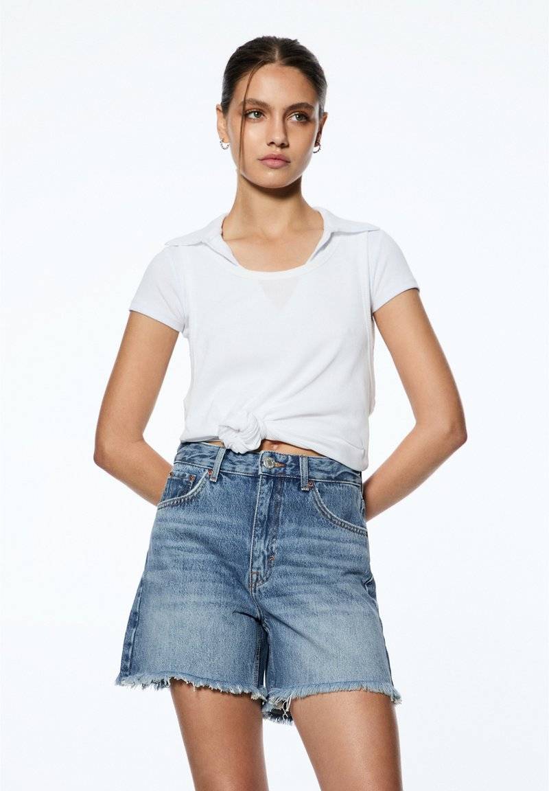 PULL&BEAR PULL&BEAR HIGH-WAIST - BERMUDA - Denim shorts - blue denim