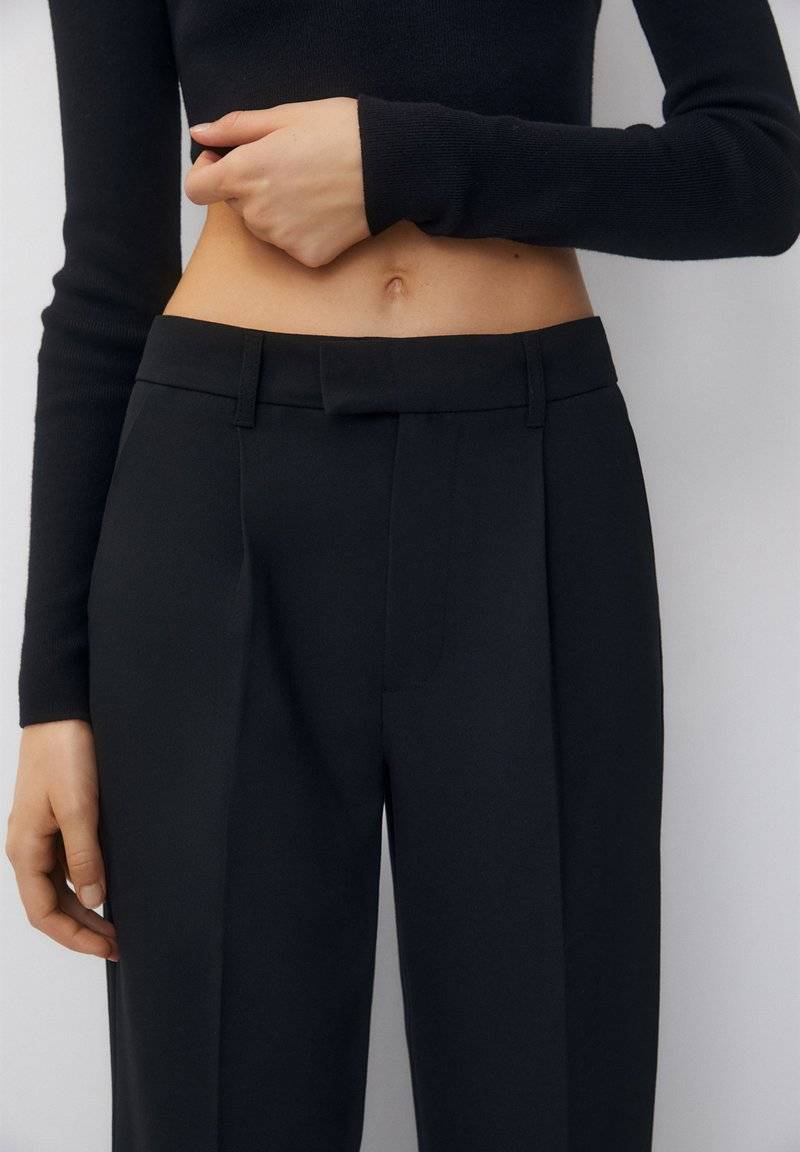 PULL&BEAR PULL&BEAR DARTED SMART - Trousers - black Bis zu 65% Rabatt