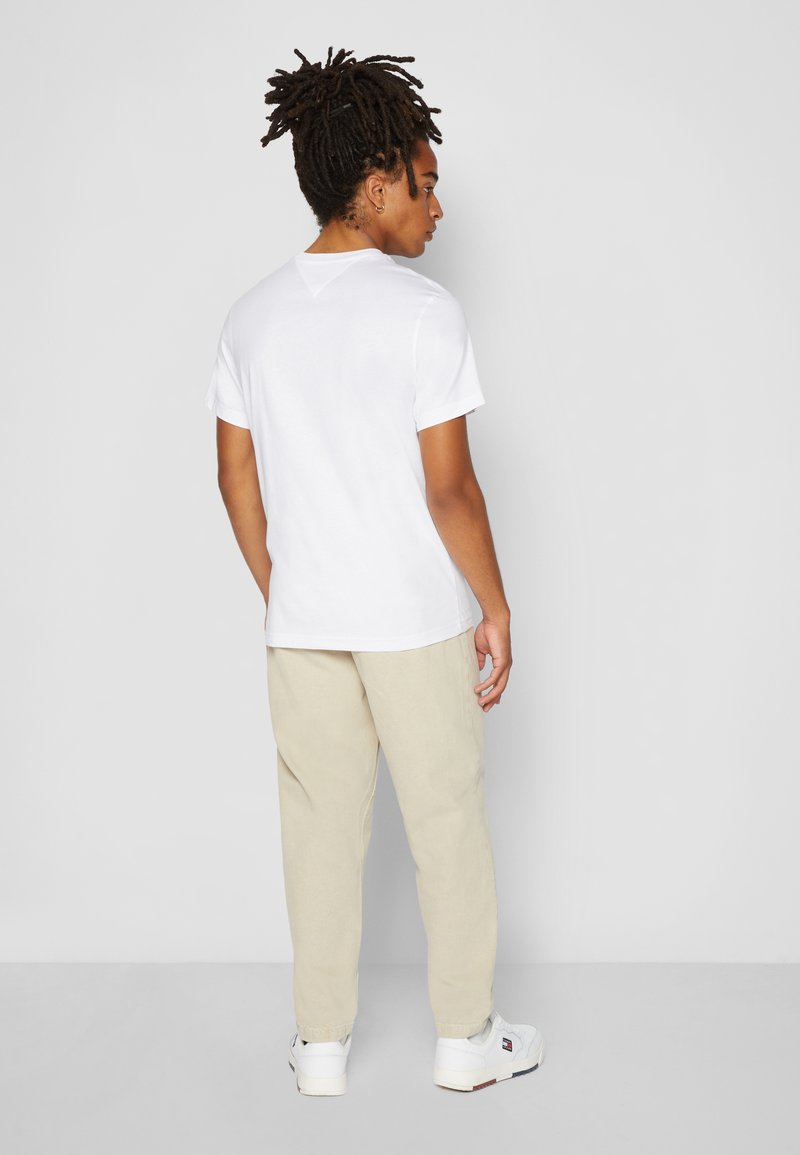 Tommy Jeans Tommy Jeans SLIM TEE - Basic T-shirt - classic white zollfrei