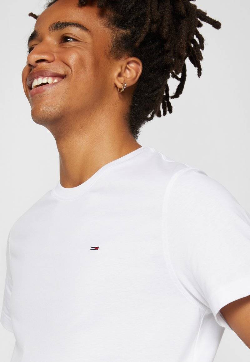 Tommy Jeans Tommy Jeans SLIM TEE - Basic T-shirt - classic white zollfrei