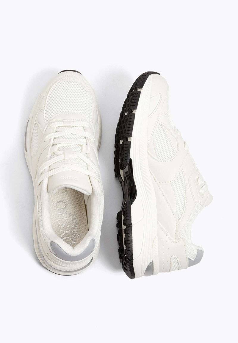 OYSHO OYSHO RETRO RUNNING - Training shoe - white Schlussverkauf