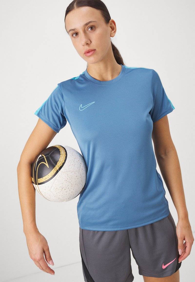 Nike Performance Nike Performance Sports T-shirt Begrenztes Angebot