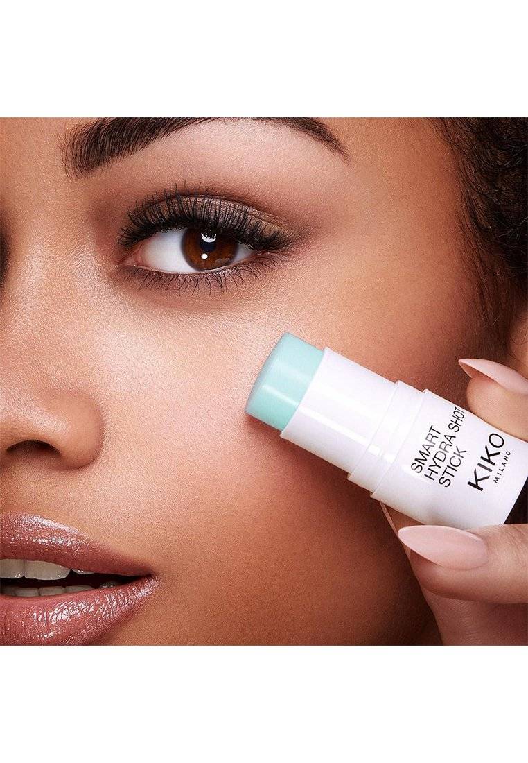 KIKO Milano KIKO Milano SMART HYDRASHOT STICK - Face cream Räumungsverkauf
