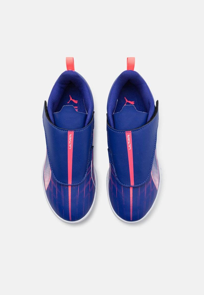 Puma Puma ULTRA 5 PLAY IT JR UNISEX - Indoor football boots Letzte 2 Tage