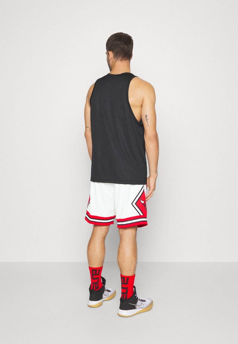 Mitchell & Ness Mitchell & Ness NBA CHICAGO BULLS SWINGMAN SHORT - Sports shorts - white Discount Store für neue Produkte