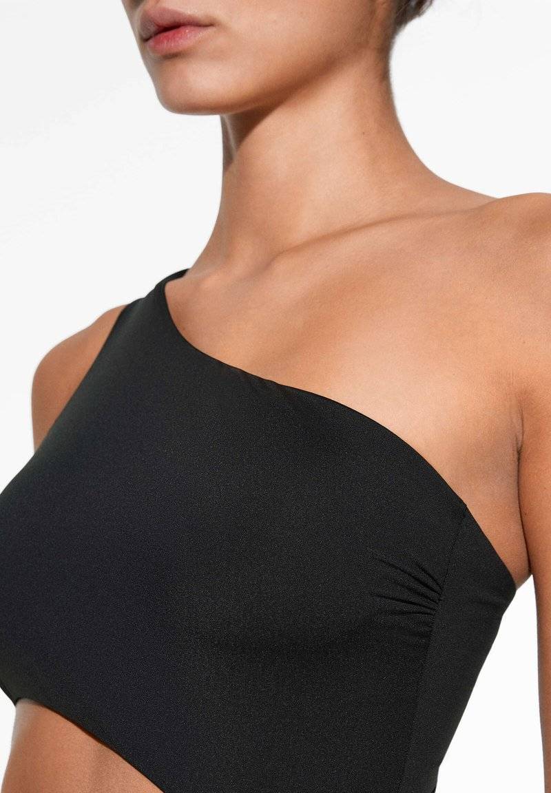 OYSHO OYSHO ASYMMETRIC - Swimsuit - black 2025