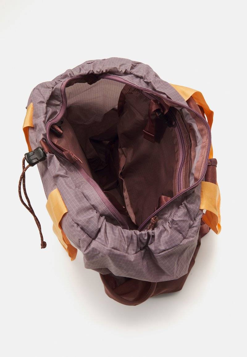 Patagonia Patagonia ULTRALIGHT BLACK HOLE TOTE PACK UNISEX - Sports bag - dulse mauve Outlet