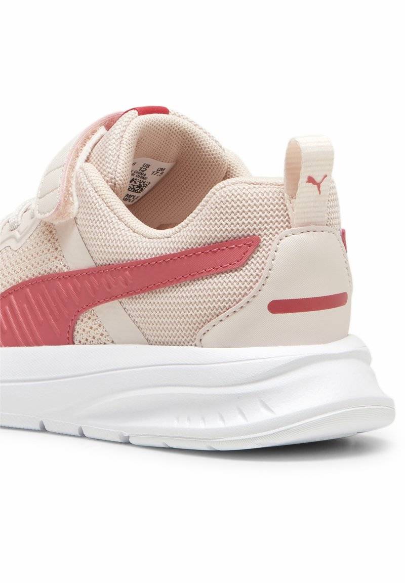 Puma Puma EVOLVE - Stability running shoes - island pink white tart cherry Fabrikpreis