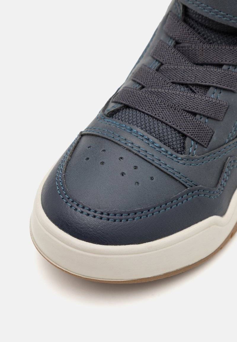 Geox Geox PERTH BOY - High-top trainers Muttertagsangebot