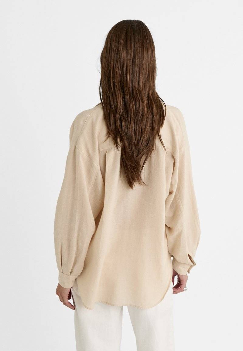 Stradivarius Stradivarius RUSTIKALES DAILY - Button-down blouse - beige Bis zu 65% Rabatt
