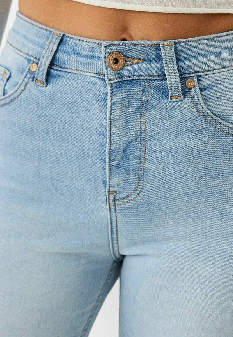 Bershka Bershka SUPER - Jeans Skinny Fit - light blue 50% Rabatt für begrenzte Zeit