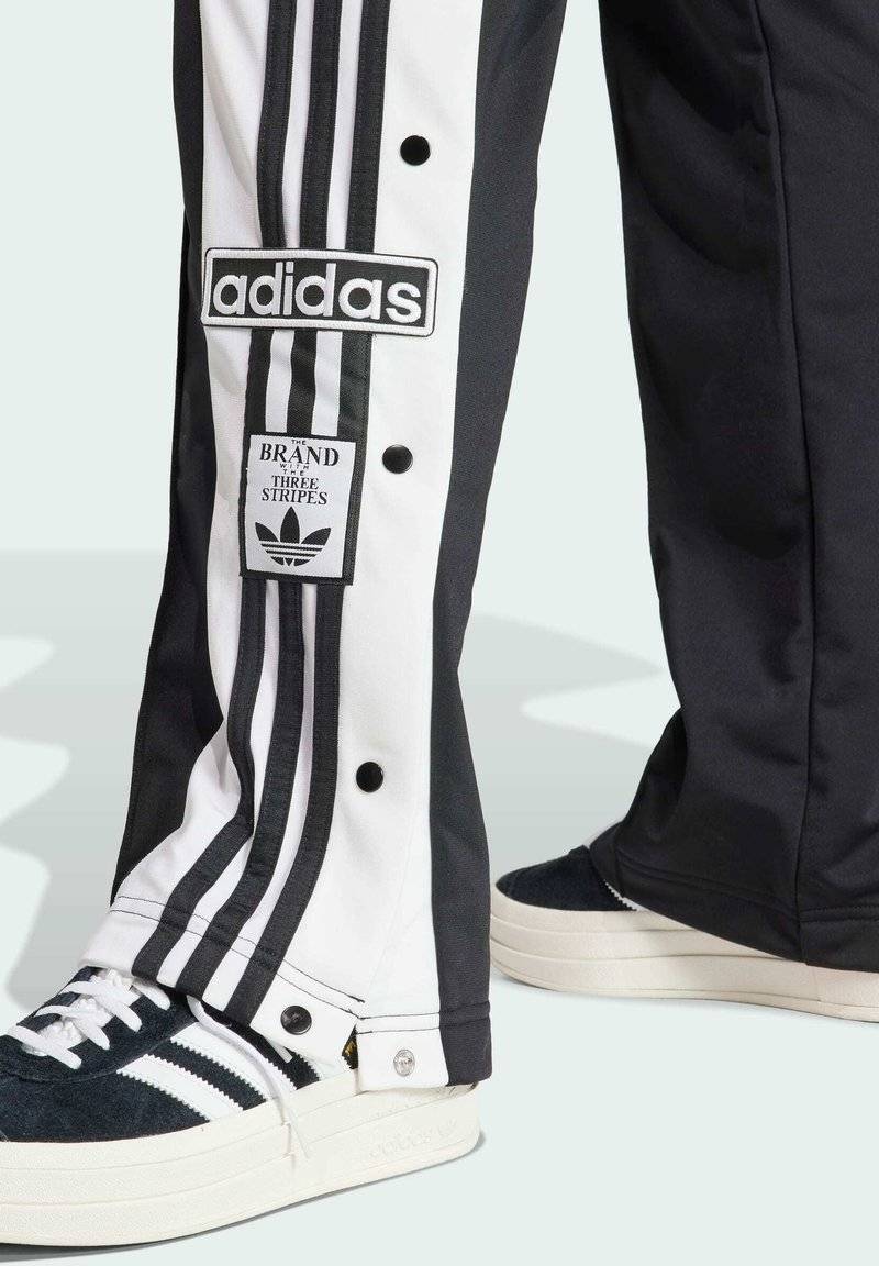 adidas Originals adidas Originals BREAK - Tracksuit bottoms - black Versandkostenfrei