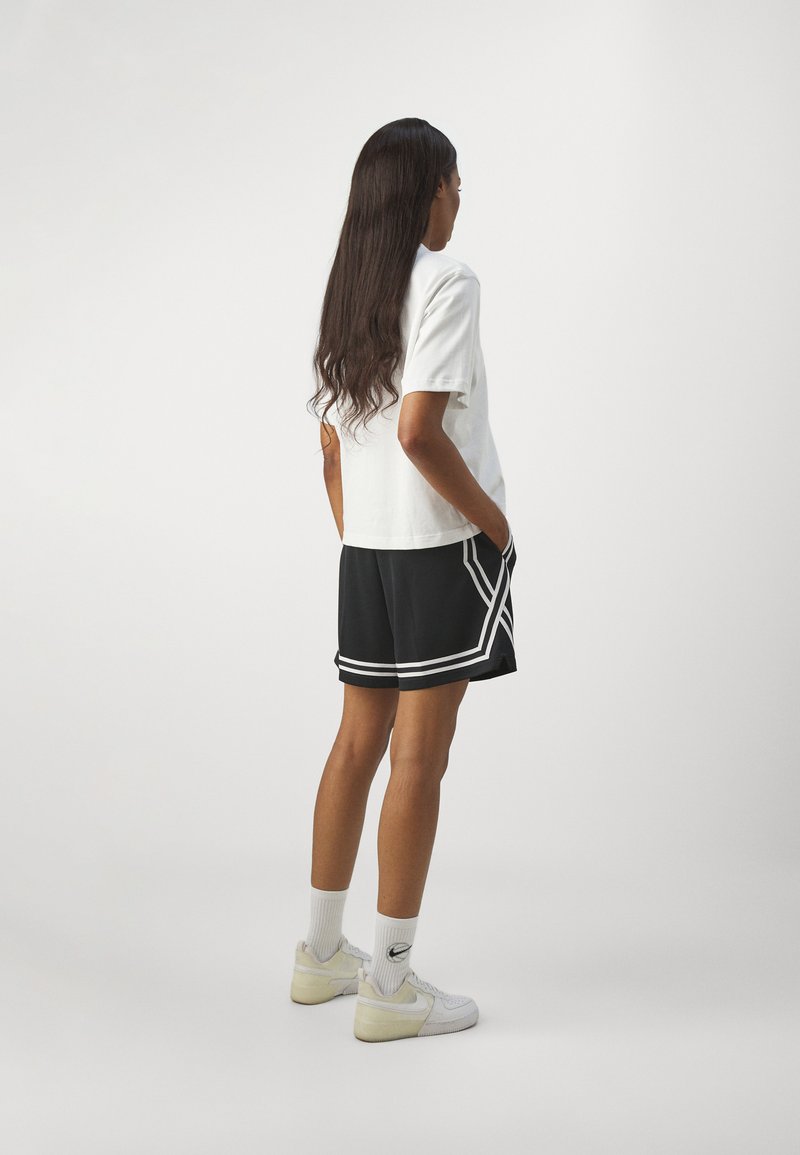 Nike Performance Nike Performance CROSSOVER SHORT - Sports shorts - black black white Flash Sale