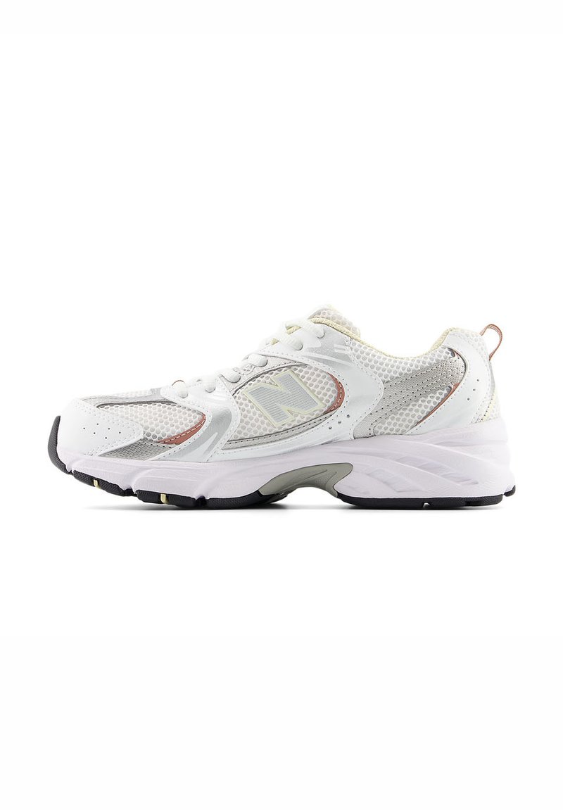 New Balance New Balance 530 - Stability running shoes - white Rabatte dieses Monats