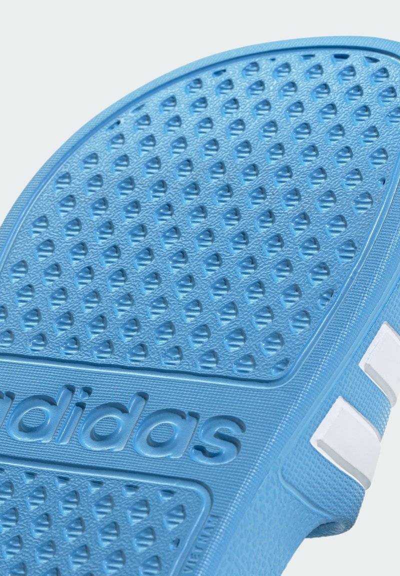 adidas Performance adidas Performance ADILETTE AQUA - Pool slides - blue burst cloud white blue burst 50% Rabatt mit kostenlosem Versand