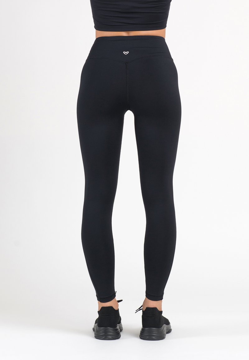 zoe zoe SENSEI LEGGINGS - Leggings - Trousers - black Speichern exportieren