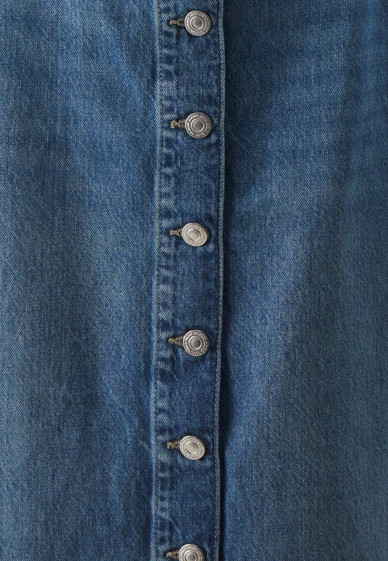 ONLY ONLY ONLCECE MIDI BUTTON SKIRT - A-line skirt - medium blue denim Exklusivangebot