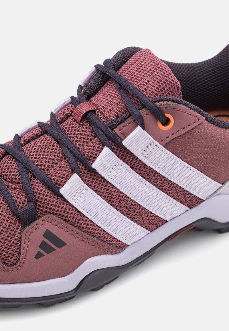 Adidas Terrex Adidas Terrex AX2R HIKING SHOES - Hiking shoes Letzter Tag