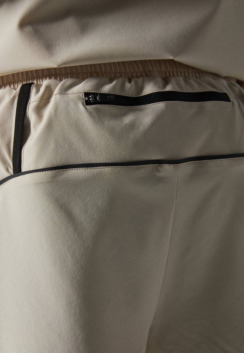 Pier One Sport Pier One Sport Sports shorts - beige Bis zu 65% Rabatt