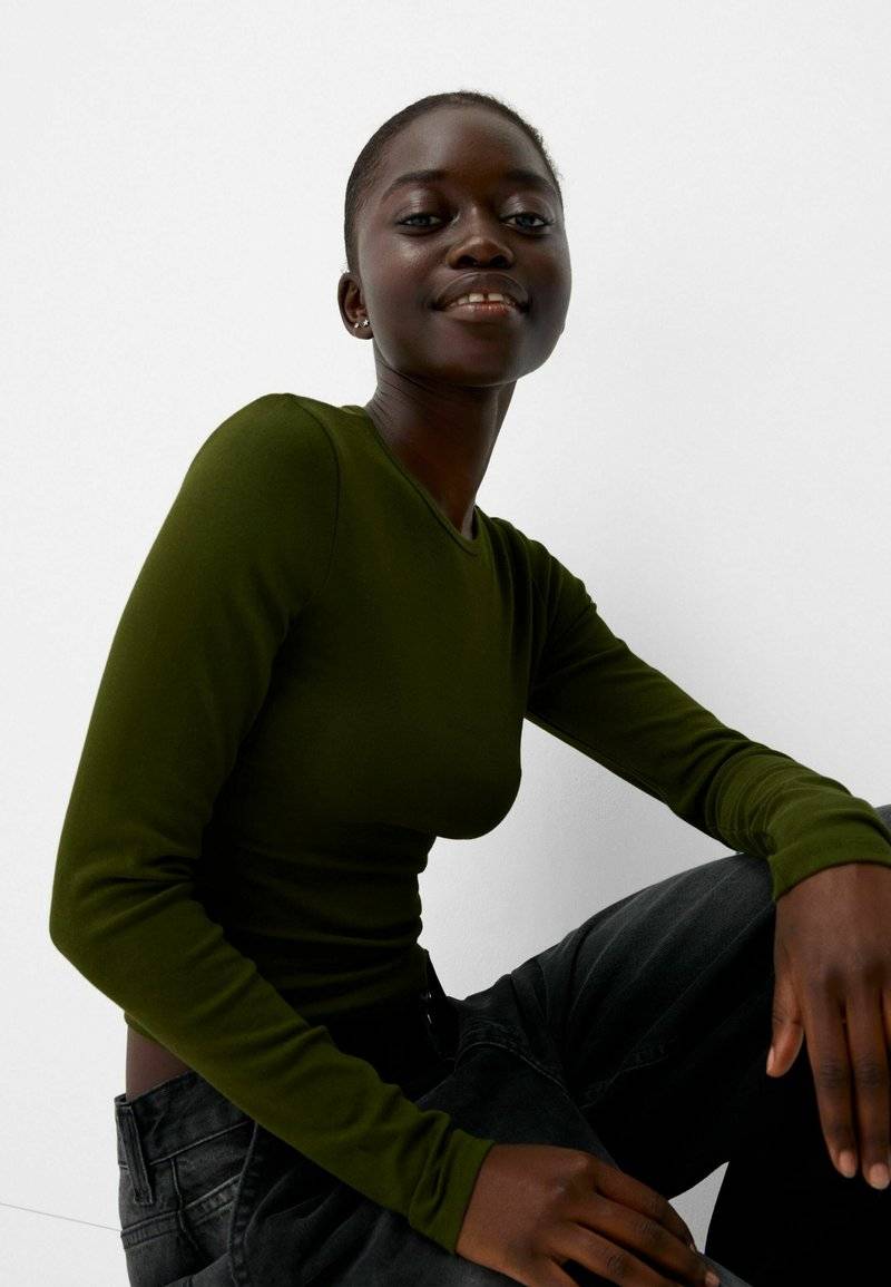 Bershka Bershka LONG SLEEVE - Long sleeved top - green Versandkostenfrei