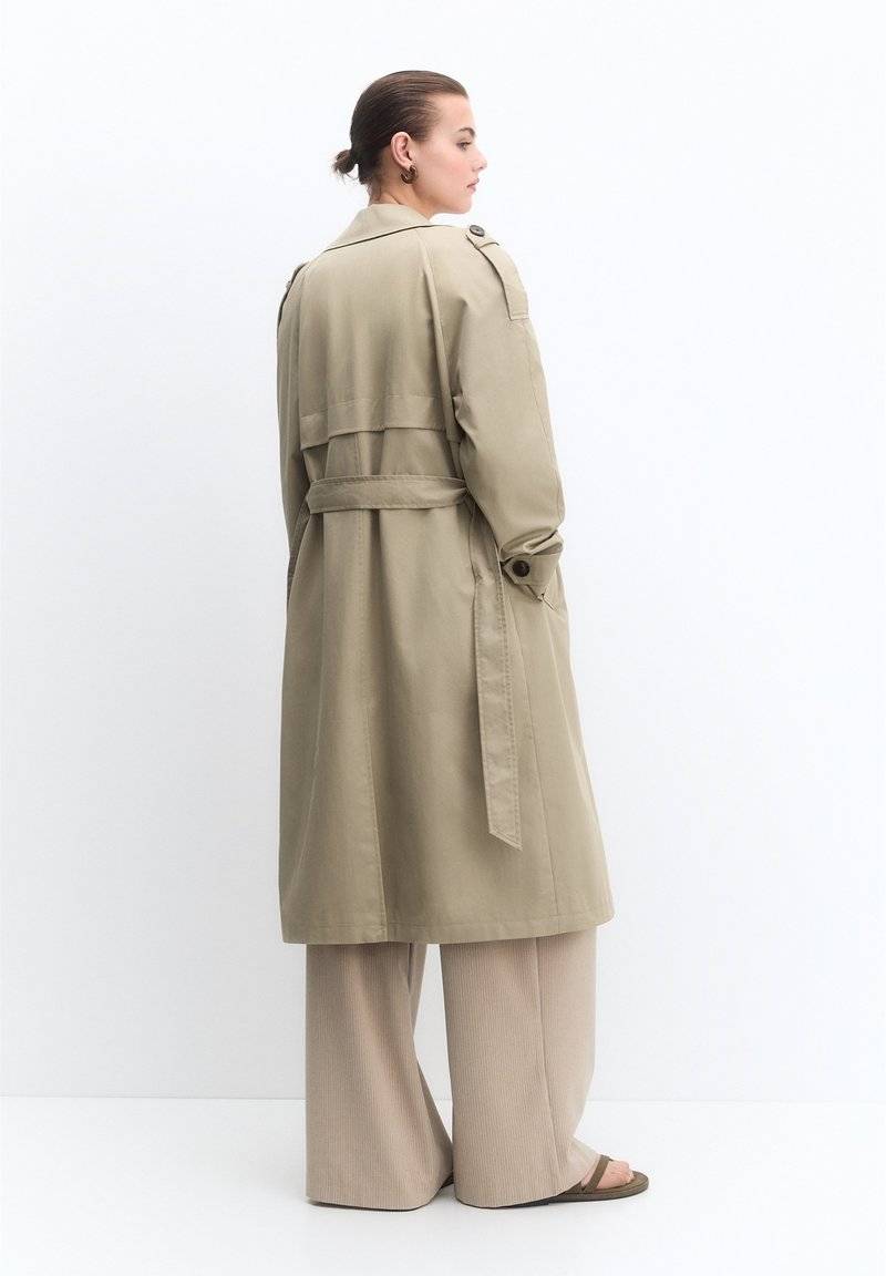 PULL&BEAR PULL&BEAR BASIC - Trenchcoat - beige Valentinstagsangebot