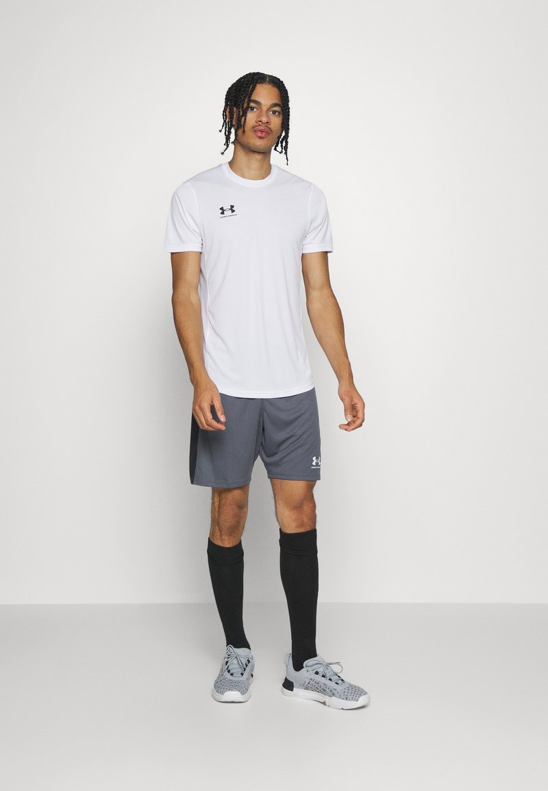 Under Armour Under Armour SHORT - Sports shorts Blitzangebot