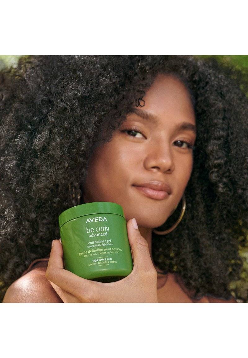 Aveda Aveda BE CURLY ADVANCED™ COIL DEFINER GEL - Hair styling im Angebot