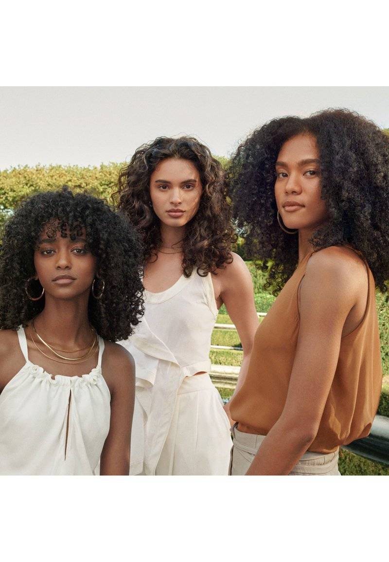 Aveda Aveda BE CURLY ADVANCED™ COIL DEFINER GEL - Hair styling im Angebot