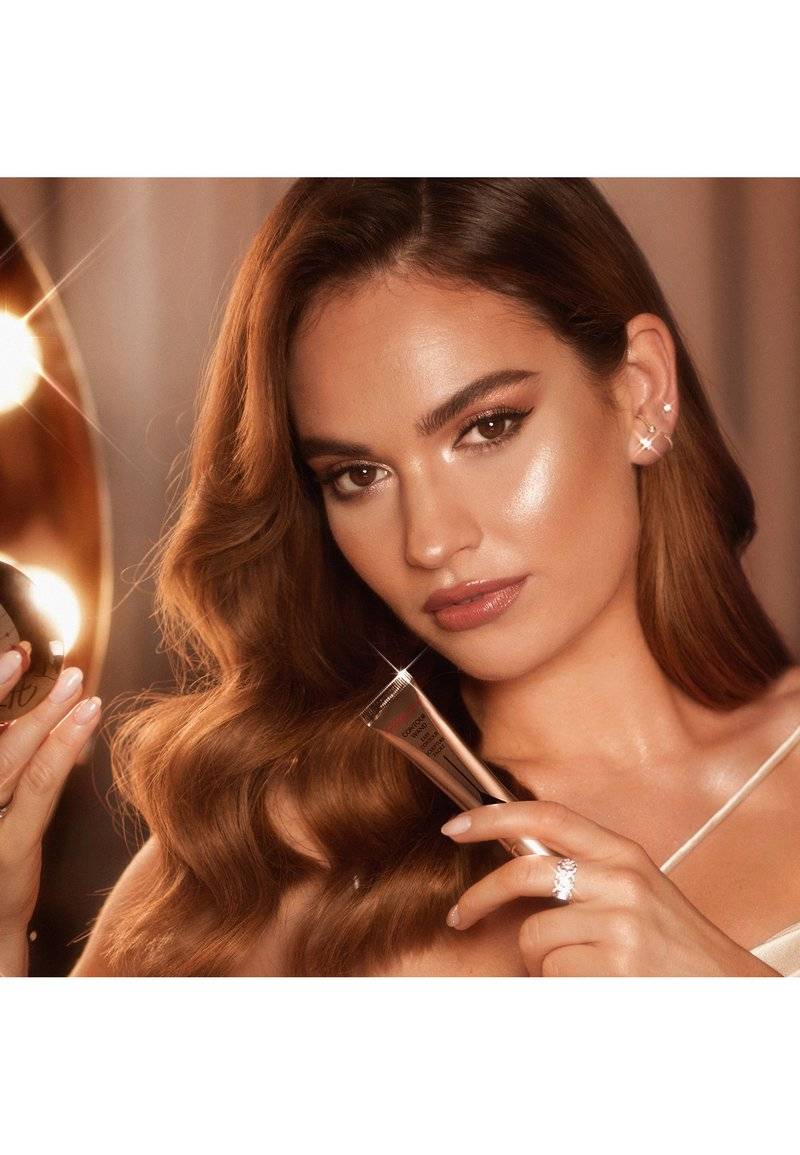 Charlotte Tilbury Charlotte Tilbury HOLLYWOOD CONTOUR LIGHT WAND - Foundation Letzte 2 Tage