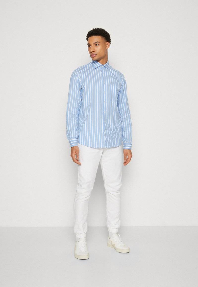 INDICODE JEANS INDICODE JEANS Trousers - offwhite Vierteljährliche Förderung