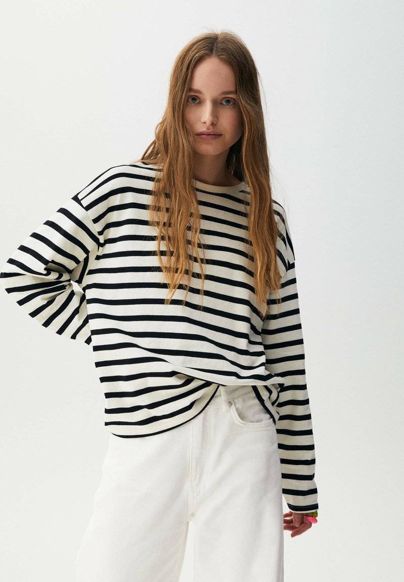 PULL&BEAR PULL&BEAR BASIC - Long sleeved top - mottled black Rabatte dieses Monats
