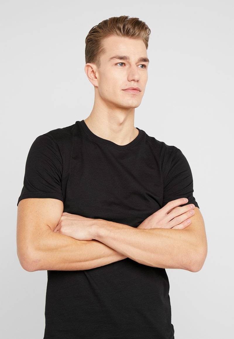 Pier One Pier One 5 PACK - Basic T-shirt - black 2025
