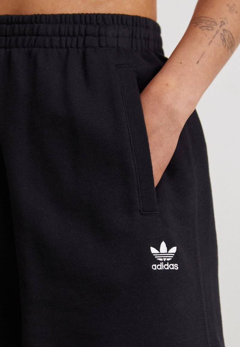adidas Originals adidas Originals ESSENTIALS - Shorts - black Günstiger Verkauf