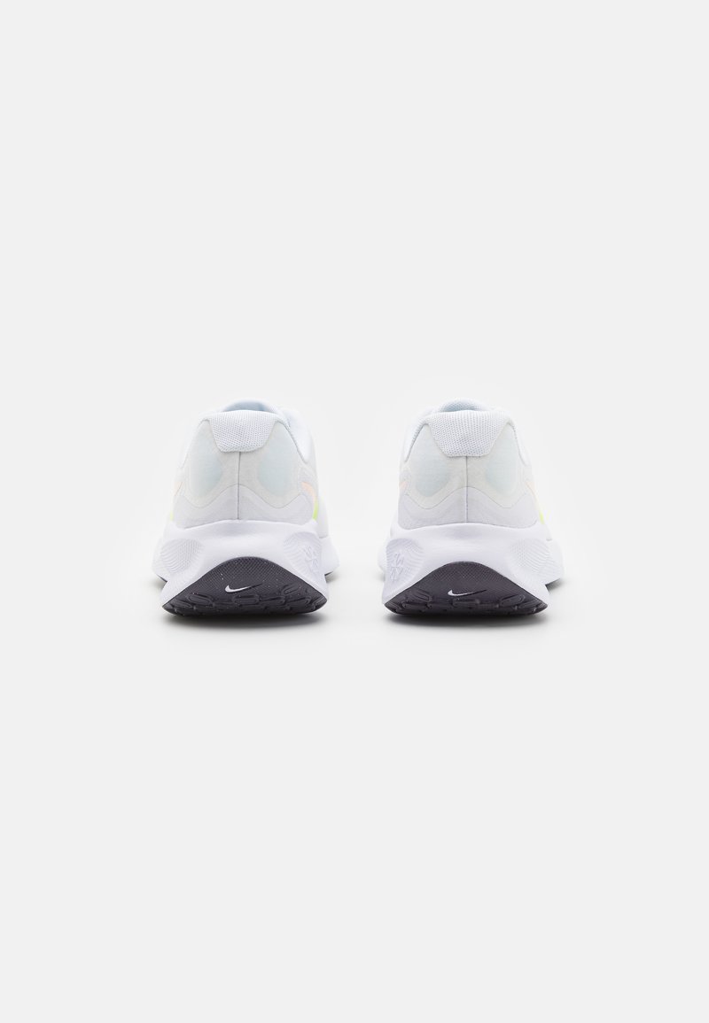 Nike Performance Nike Performance REVOLUTION 7 - Neutral running shoes Online Outlet