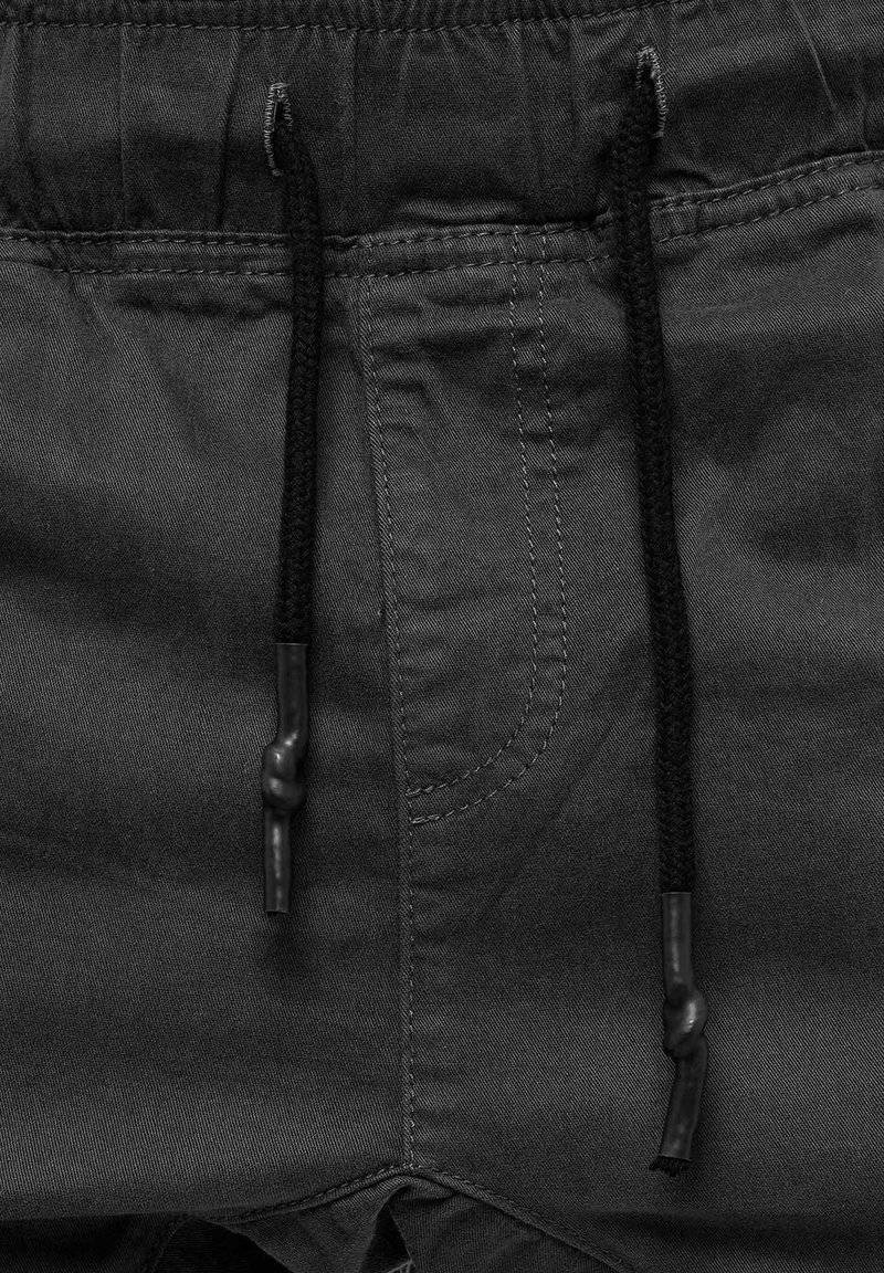 Tazzio Tazzio Cargo trousers - anthrazit Riesige Rabatte