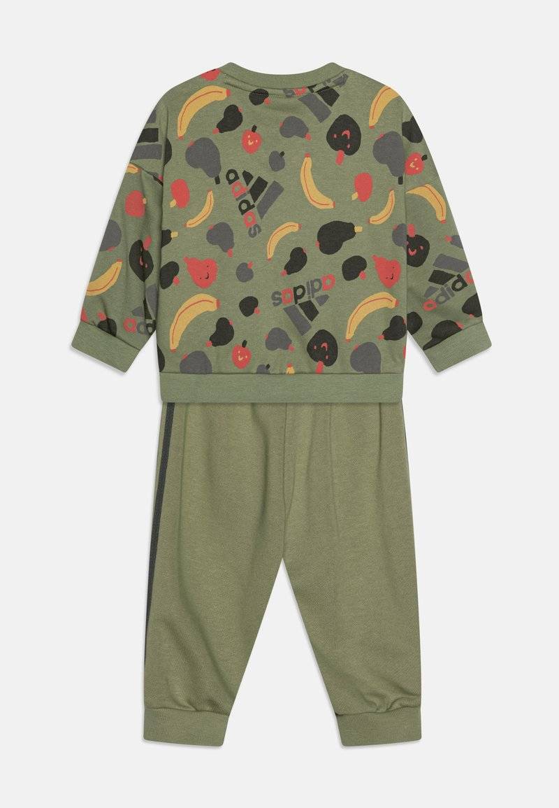 adidas Performance adidas Performance ESSENTIALS ALLOVER PRINTED - Tracksuit - tent green Saisonschlussverkauf