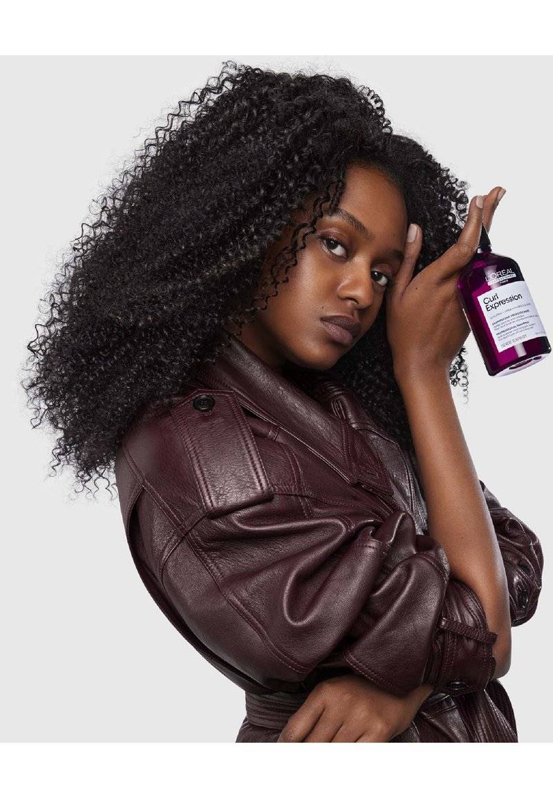 L'OREAL PROFESSIONNEL L'OREAL PROFESSIONNEL CURL EXPRESSION ANTI-BUILDUP CLEANSING JELLY FOR WAVY, CURLY AND COILY HAIR - Shampoo