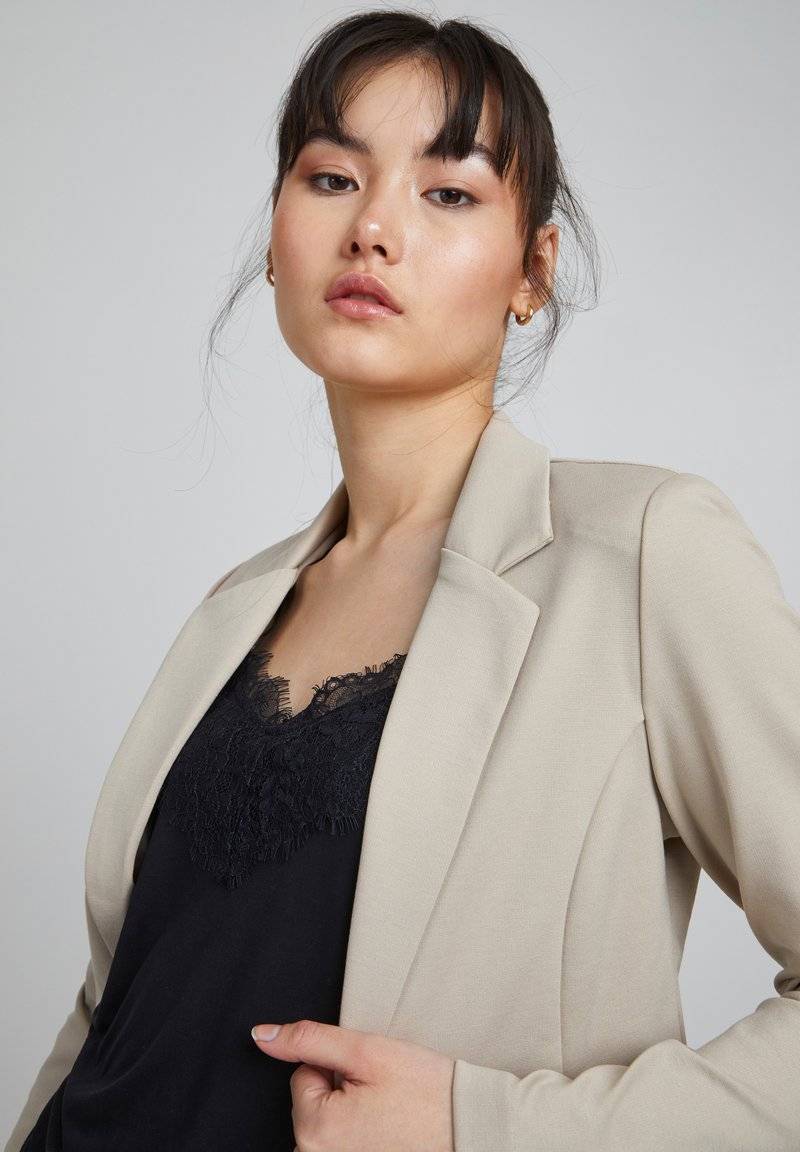 ICHI ICHI KATE - Blazer - doeskin Schlussverkauf