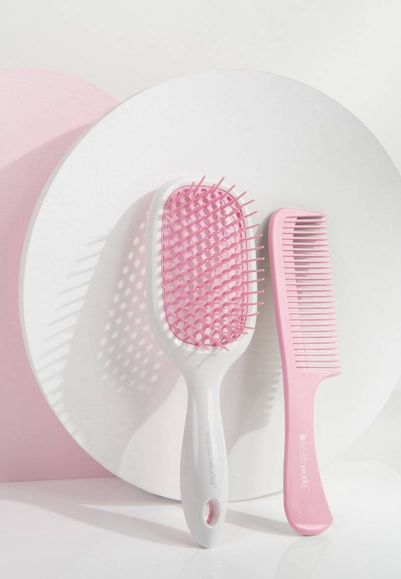 Brushworks Brushworks BRUSHWORKS BLOWDRY BRUSH AND COMB - Hair set - pink & white Sonderangebote