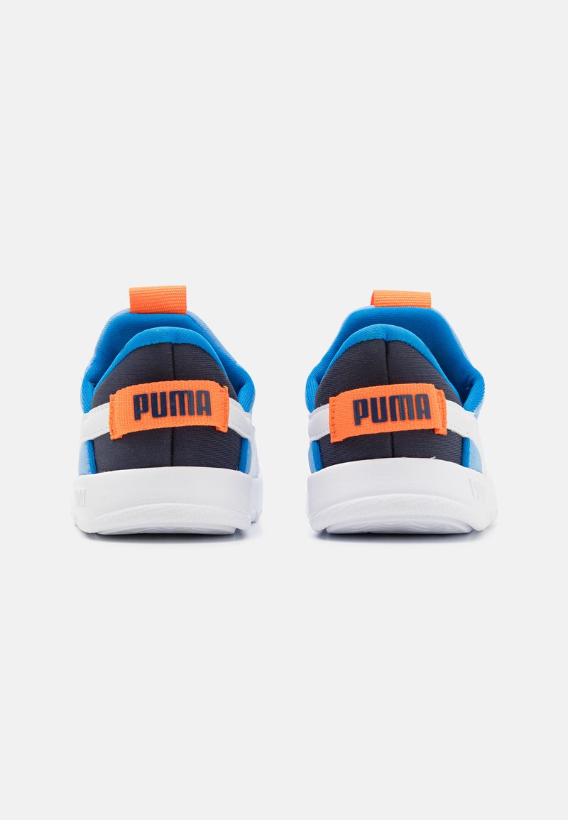Puma Puma COURTFLEX V3 EASE IN UNISEX - Training shoe zollfrei