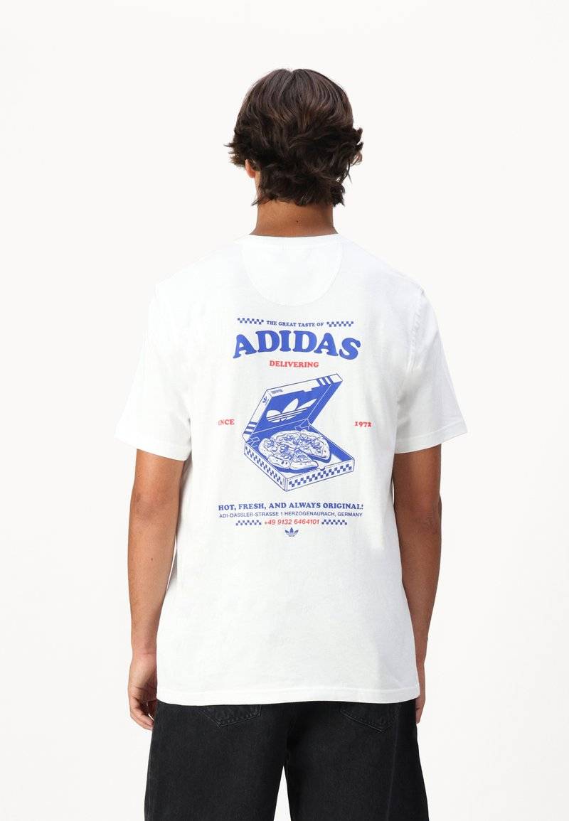 adidas Originals adidas Originals STREET APETIT UNISEX - Print T-shirt - white Limitierter Zeitrabatt