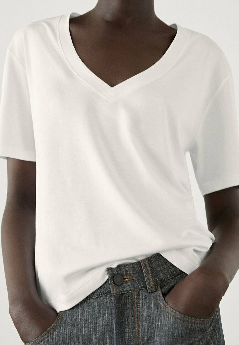 Massimo Dutti Massimo Dutti V-NECK - Basic T-shirt - white Muttertagsangebot