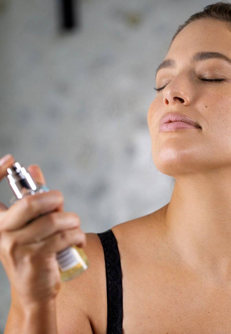 St. Tropez St. Tropez SELF TAN PURITY BRONZING WATER FACE MIST - Self tan Tiefpreis
