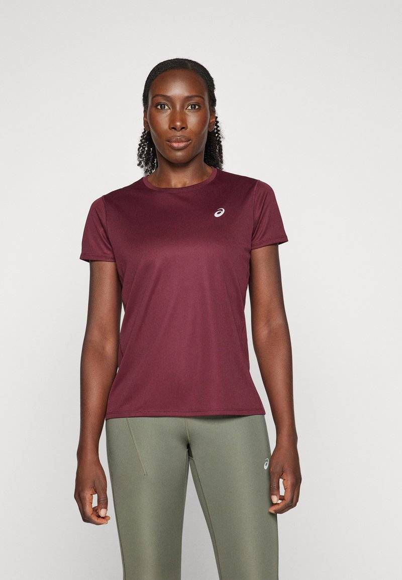ASICS ASICS CORE TOP - Sports T-shirt - deep mars Rabatt
