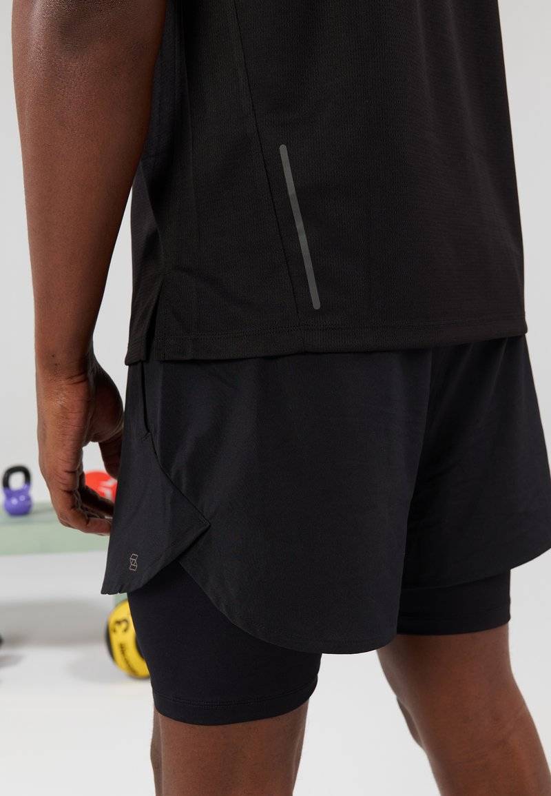 Pier One Sport Pier One Sport Basic T-shirt - black Weihnachtsangebot