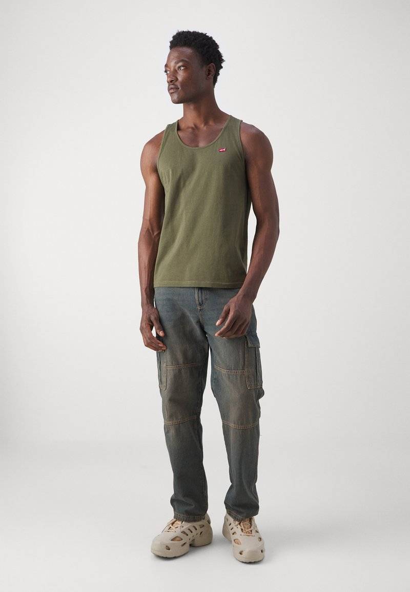 Levi's® Levi's® LSEHOUSEMARK TANK - Top - olive night Exklusive Angebote