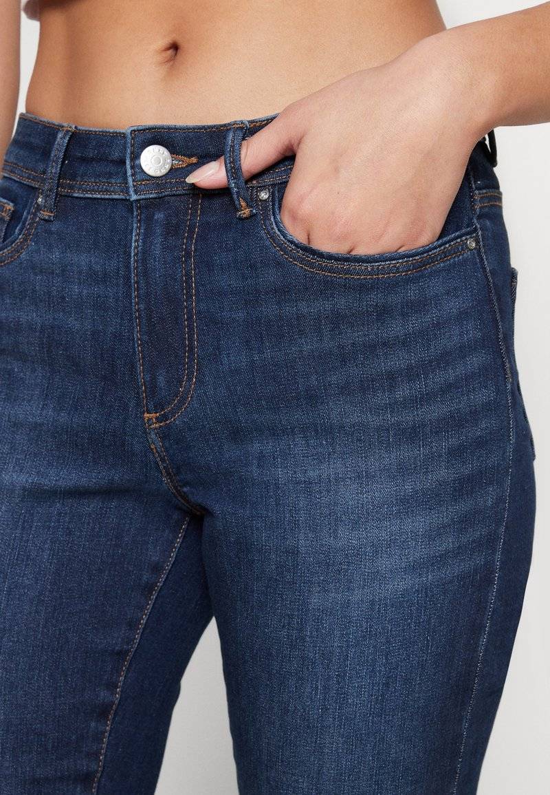 ONLY ONLY ONLWAUW - Jeans Skinny Fit - dark blue denim Wochenangebot
